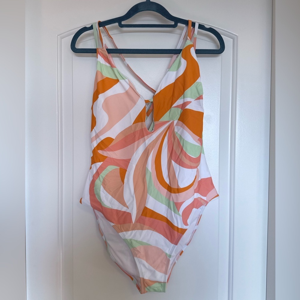 CUPSHE Swimsuit Onepiece size XL